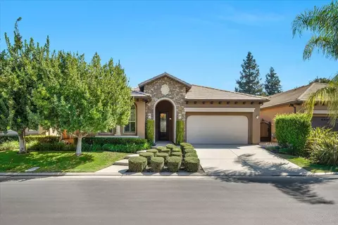11378 N Via Montessori Dr, Fresno, CA 93730