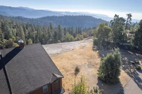 42308 Majestic Ln, Shaver Lake, CA 93664