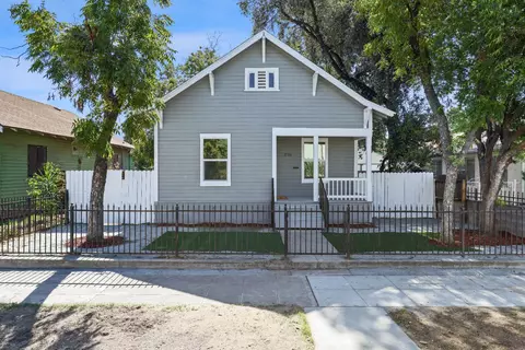 2726 E Washington Ave, Fresno, CA 93701