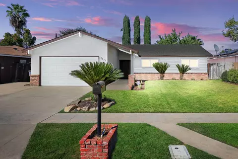 5835 E Saginaw Way, Fresno, CA 93727