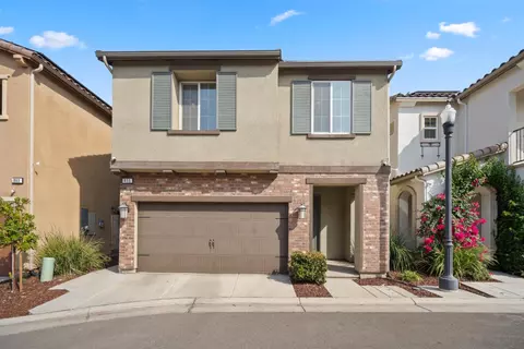855 Wishon Ave W, Madera, CA 93636