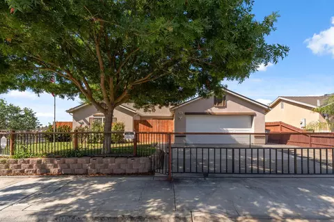 1763 N Carnegie Ave, Fresno, CA 93722