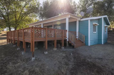 42661 Little Rock Way, Ahwahnee, CA 93601