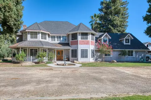 10852 S Bethel Ave, Selma, CA 93662