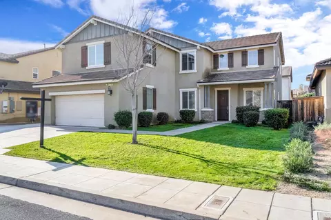 1776 Whiteash Ave, Clovis, CA 93619