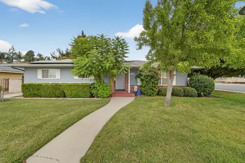 1304 Aspen St, Selma, CA 93662