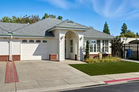 1732 E Morningstar Ln, Fresno, CA 93720