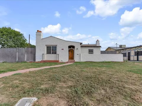 1132 Draper St, Kingsburg, CA 93631