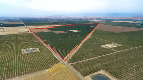 265 Road 240, Ducor, CA 93218