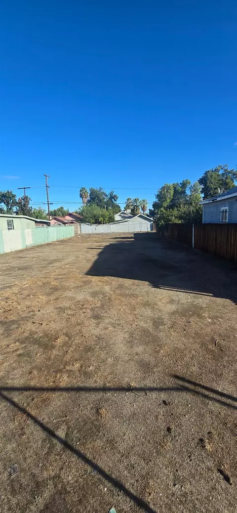 3333 E Tulare St, Fresno, CA 93702