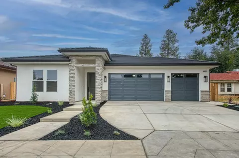 5688 W Mesa Ave, Fresno, CA 93722