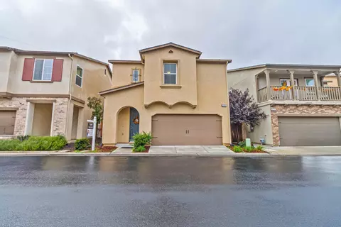 6369 Santa Lucia Way, Fresno, CA 93722