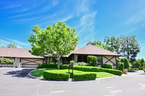 5088 N Forkner Ave, Fresno, CA 93711