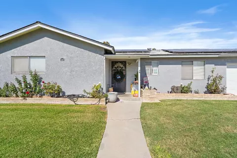 4571 E Fountain Way, Fresno, CA 93726