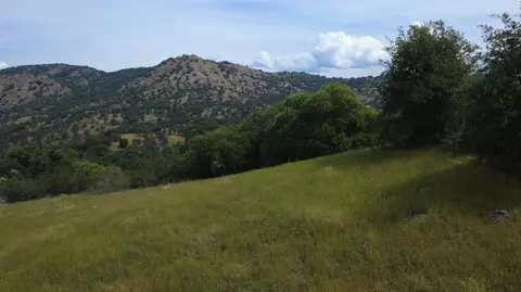 47595 Diablo Ln, Yokuts Valley, CA 93675