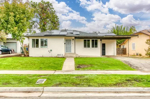 928 W Lansing Way, Fresno, CA 93705