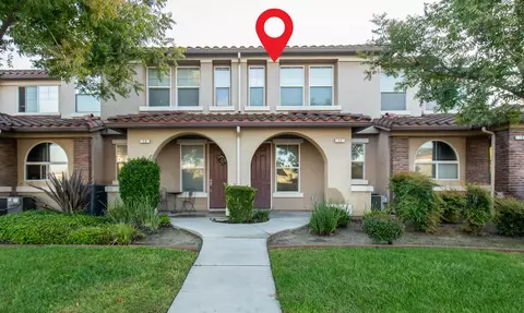 1281 W Walter Ave #11, Fowler, CA 93625