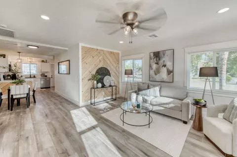 2004 Wilson St, Selma, CA 93662