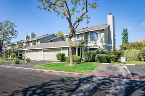 4860 N Woodrow Ave #119, Fresno, CA 93726