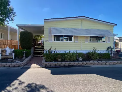 221 W Herndon Ave #107, Pinedale, CA 93650