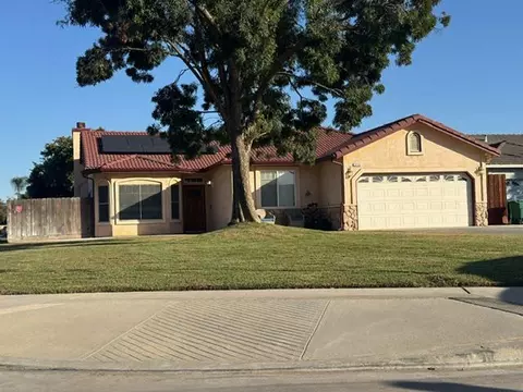 3714 Jasper St, Selma, CA 93662