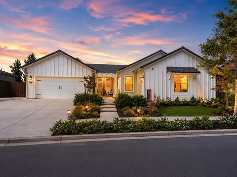 1048 Beaver Pond Loop, Madera, CA 93636