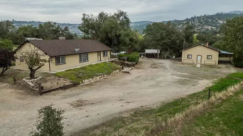 17335 Morgan Canyon Rd, Prather, CA 93651