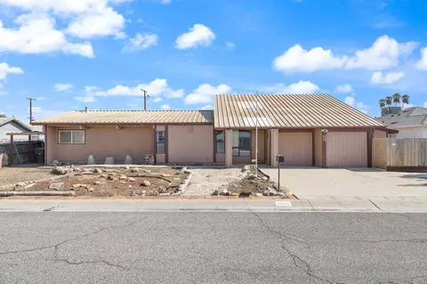 1812 S Bardo St, Visalia, CA 93277