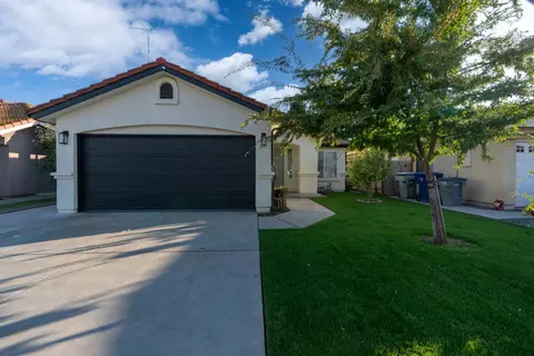 4239 W Cambridge Ave, Fresno, CA 93722