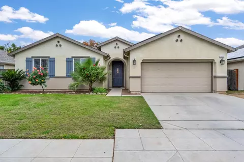 2430 S Hayston Ave, Fresno, CA 93725