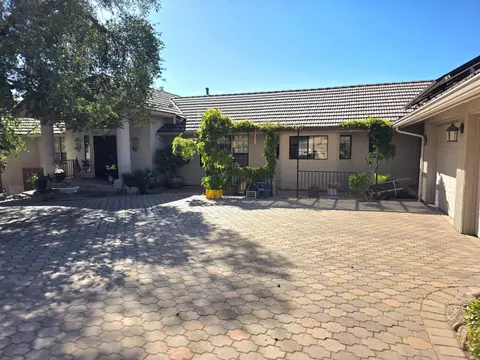 41425 Roaring River Ct, Coarsegold, CA 93614