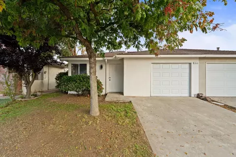 5066 W Ashcroft Ave, Fresno, CA 93722