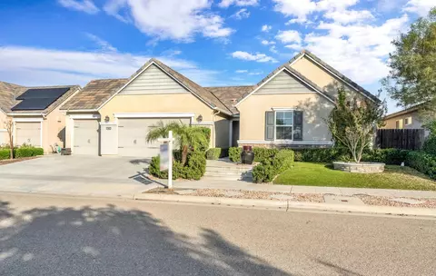 1347 N Redington Ave, Clovis, CA 93619