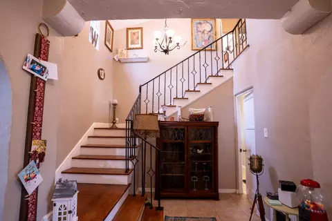 Entry Way - 2002 Merced St, Selma, CA 93662 photo 2 of 8
