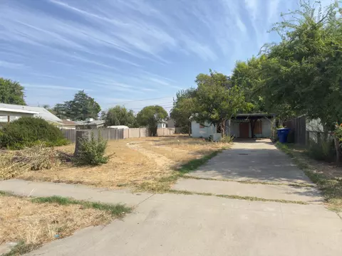 3044 N Arthur Ave, Fresno, CA 93705