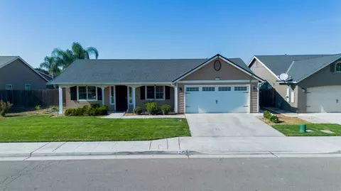 2457 N Milburn Ave, Fresno, CA 93722