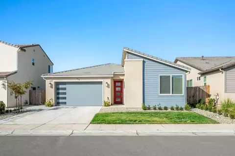 502 Traverse Dr S, Madera, CA 93636 photo 1