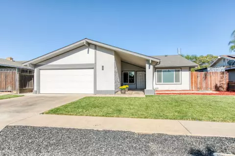 6548 N Poplar Ave, Fresno, CA 93704