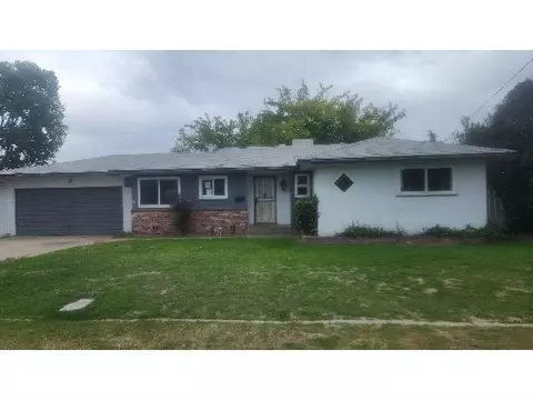 4886 E Brown Ave, Fresno, CA 93703