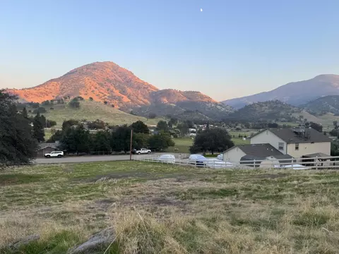 123 Big Oak Rd, Sanger, CA 93657 photo 2