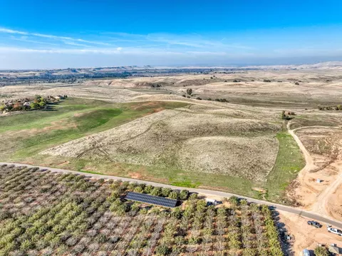 12897 Auberry Rd, Clovis, CA 93619 photo 8
