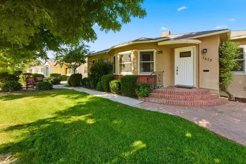 1673 Union, Kingsburg, CA 93631