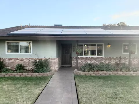 3279 W Luna Dr, Riverdale, CA 93656