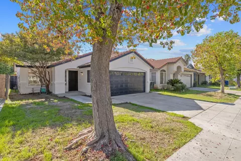 4247 W Weldon Ave, Fresno, CA 93722