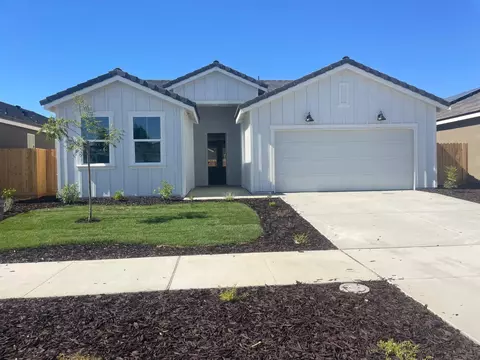 16180 W Monterey Ave, Kerman, CA 93630