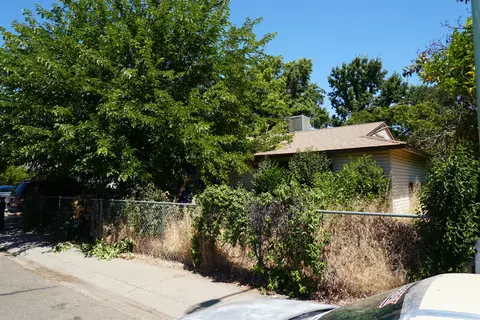 105 Kent, Galt, CA 95632