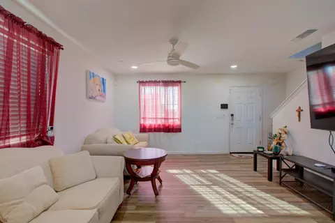 Living - 2010 Conadria Ave, Chowchilla, CA 93610 photo 1 of 1