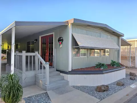 1001 Sylmar Ave #239, Clovis, CA 93612