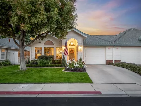 1650 E Morningstar Ln, Fresno, CA 93720