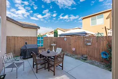 Exterior - 2449 Lombard Ln, Clovis, CA 93619 photo 4 of 7